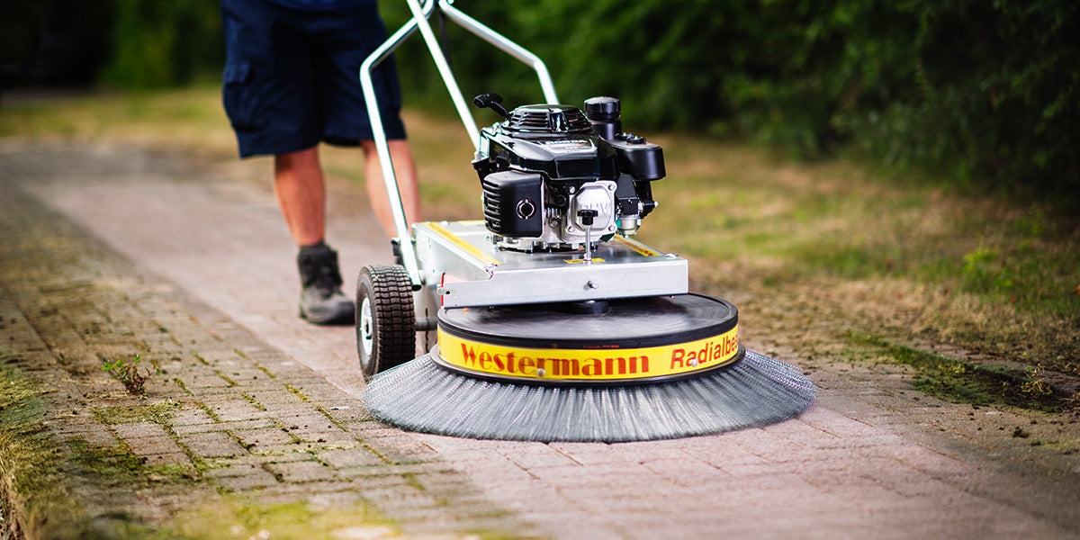 The Best Method for Using a Westermann Moss Brush | SPA Power Machinery