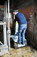 CMA 800 Electric - farm scraping