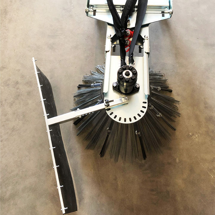 A windrow maker attachment fitted to a WKB550 Weed Ripper head
